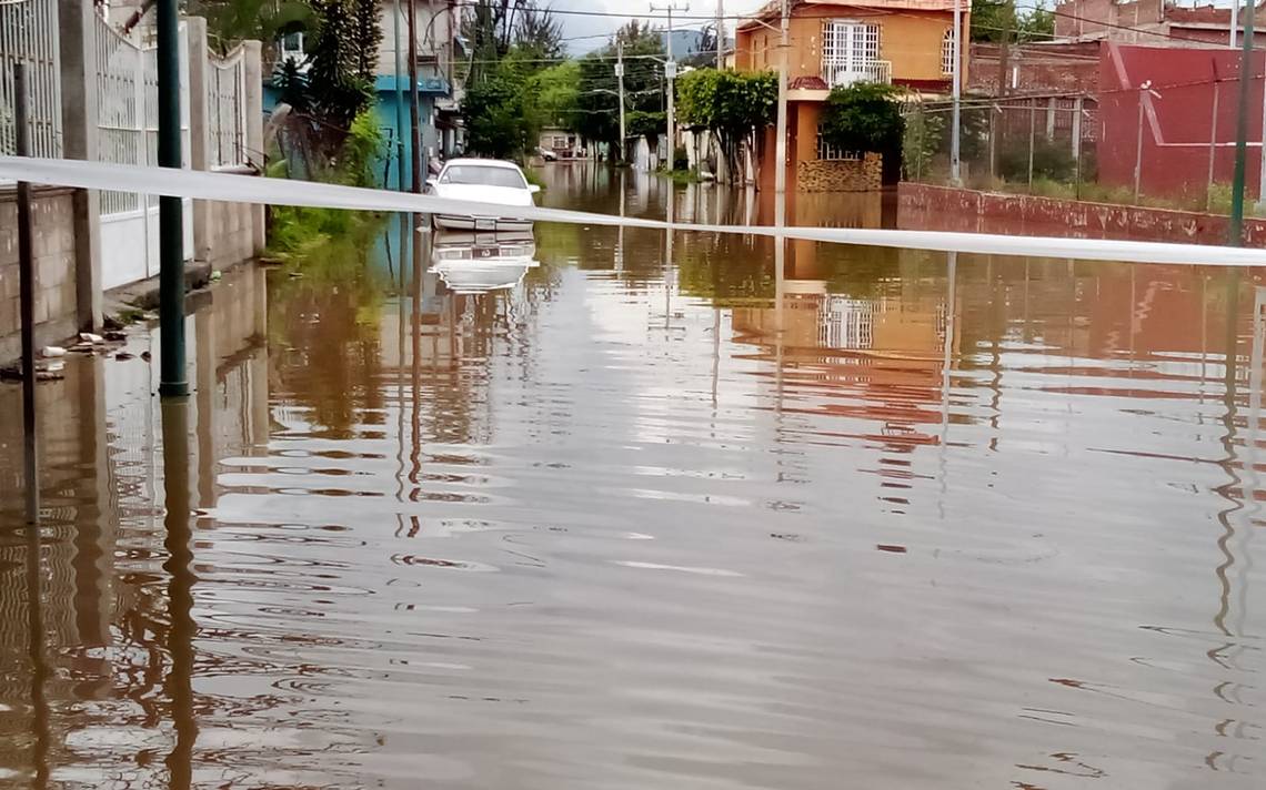 Vecinos de la colonia La Libertad se encuentran bajo el agua - El Sol de  Zamora | Noticias Locales, Policiacas, sobre México, Michoacán y el Mundo